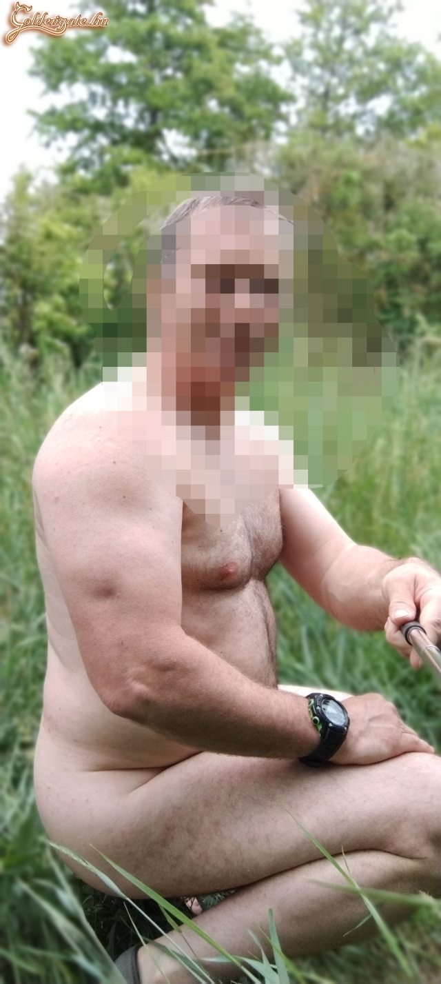 Nudista, természet szerelmese - 2. kép