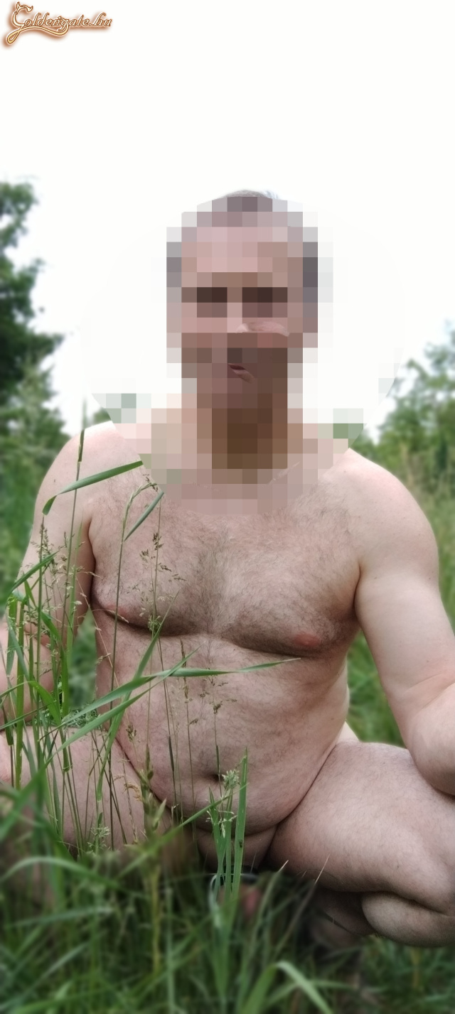 Nudista, természet szerelmese - 10. kép